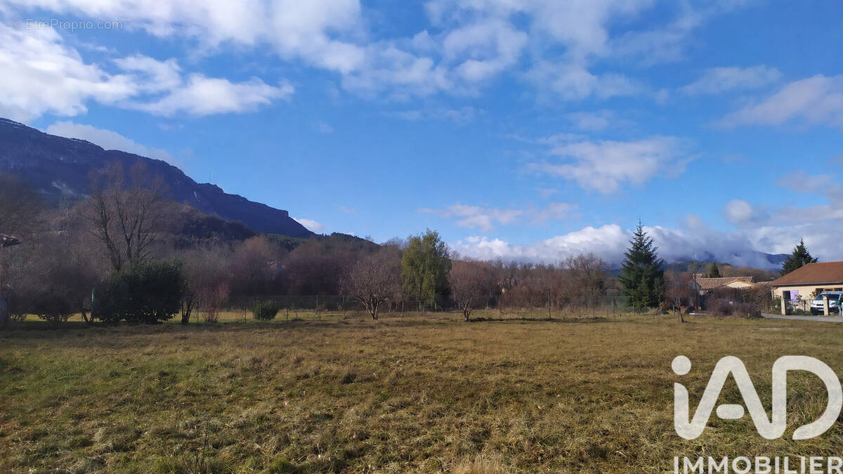 Photo 1 - Terrain à MONTLAUR-EN-DIOIS