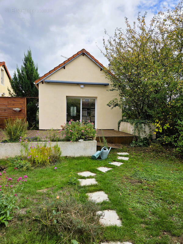 Maison à SAVIGNY-SUR-ORGE