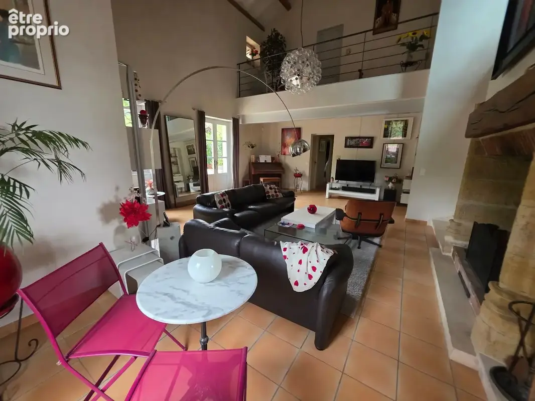 Maison_en_pierre_Prayssac46220_4455m²_terrain_4400m²_4chambres_piscine_garages_annexes_dépendances_immoprolink_agence_immobiliere (7)