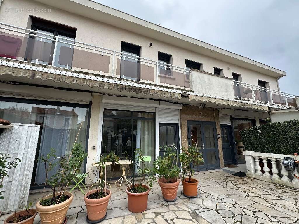 Appartement à FONTENAY-SOUS-BOIS