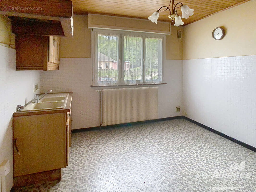 Maison à MEZIRE