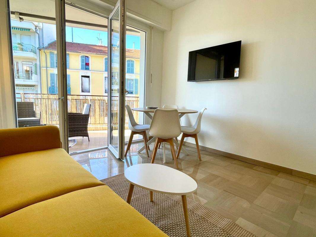 Nice centre/ Gambetta/ 2p neuf/ terrasse/ cave - photo 5