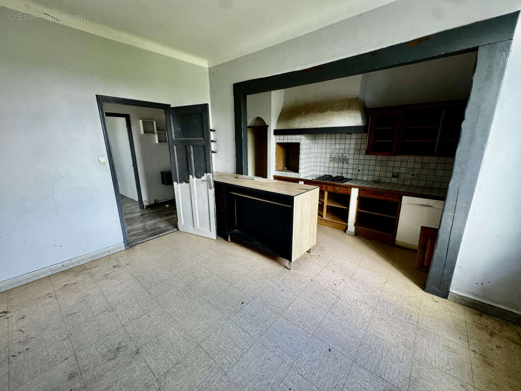 Maison à JONQUIERES