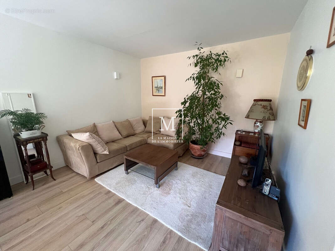 Appartement à MAISONS-LAFFITTE