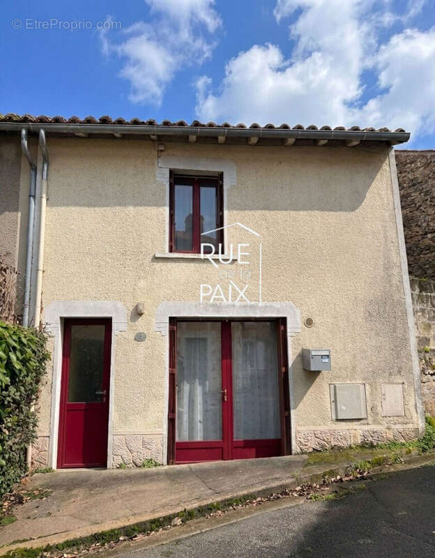 Maison à LAVAUSSEAU