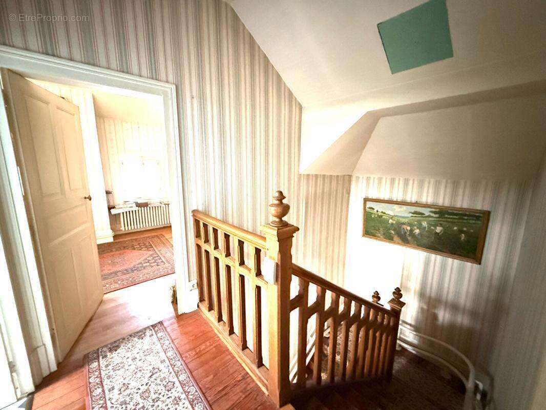 Maison à YZEURE