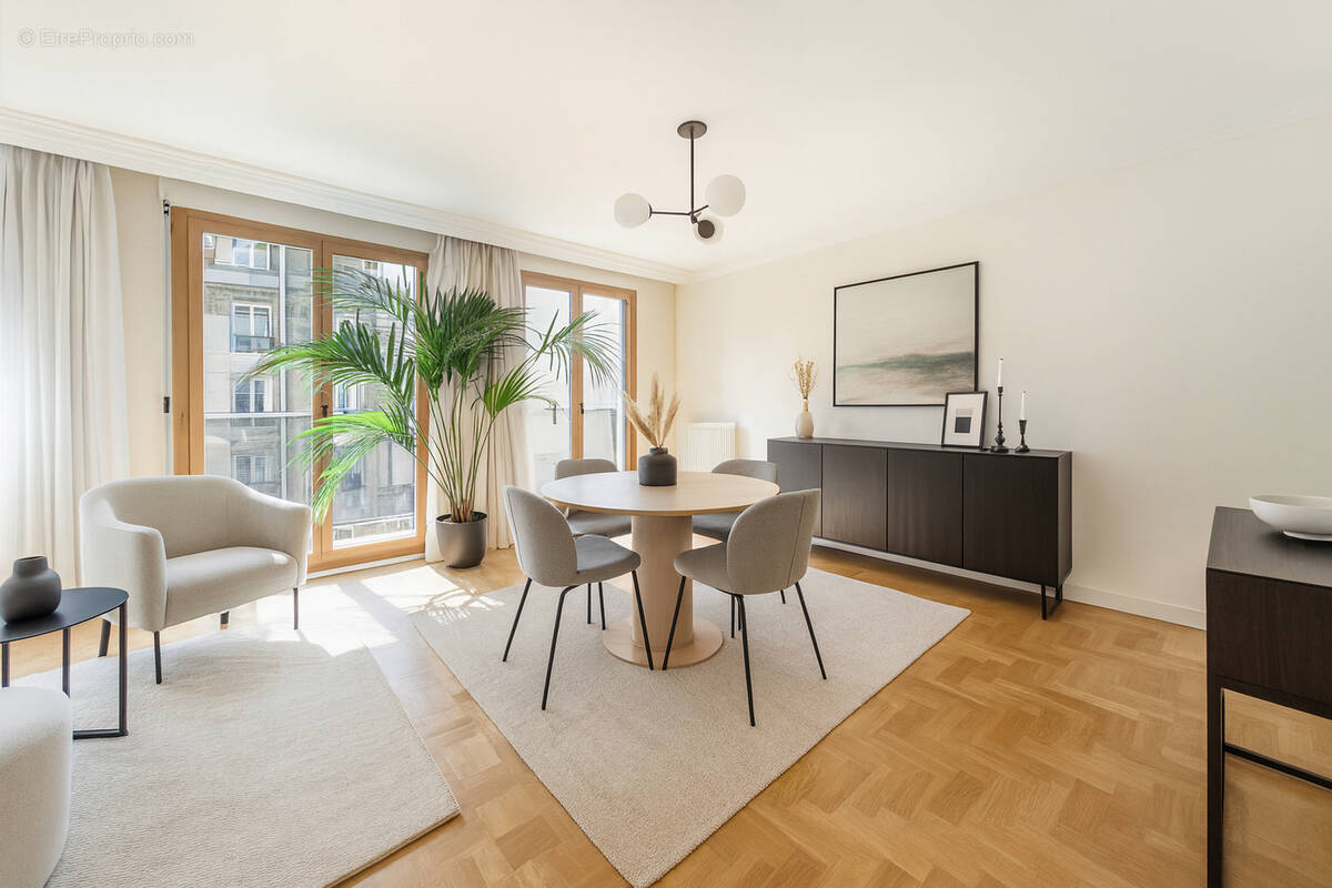 Appartement à PARIS-15E