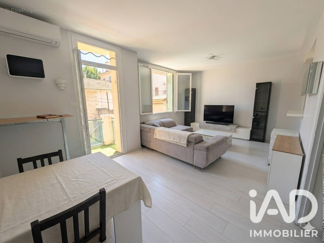 Photo 1 - Appartement à SALON-DE-PROVENCE