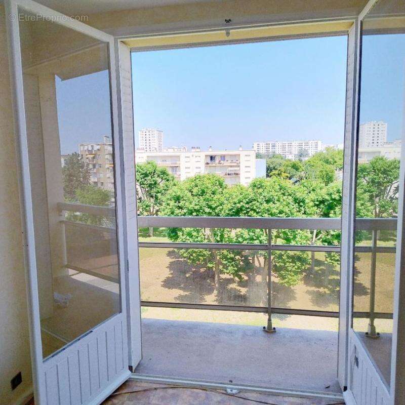 Appartement à VENISSIEUX