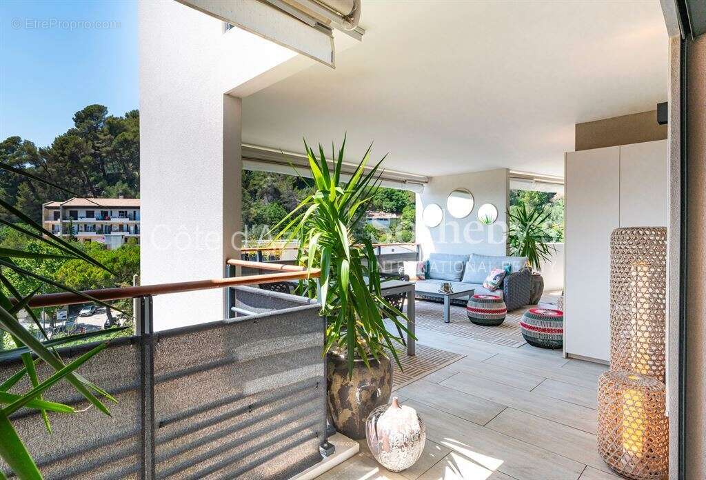 Appartement à EZE
