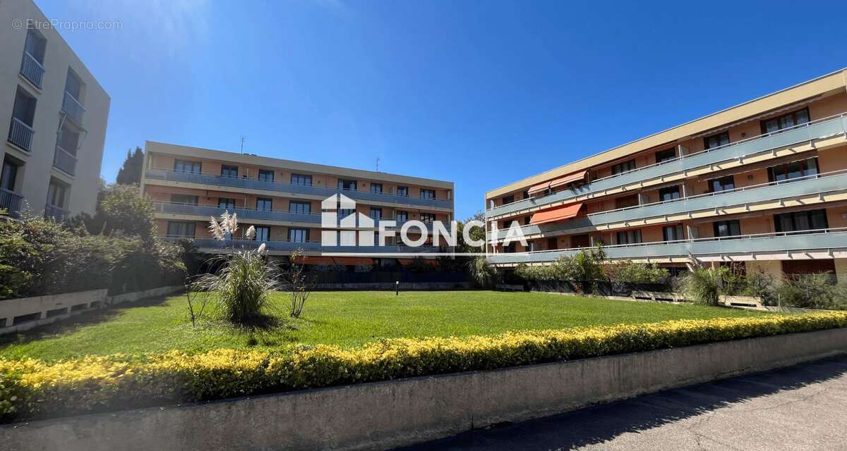 Appartement à MARSEILLE-12E