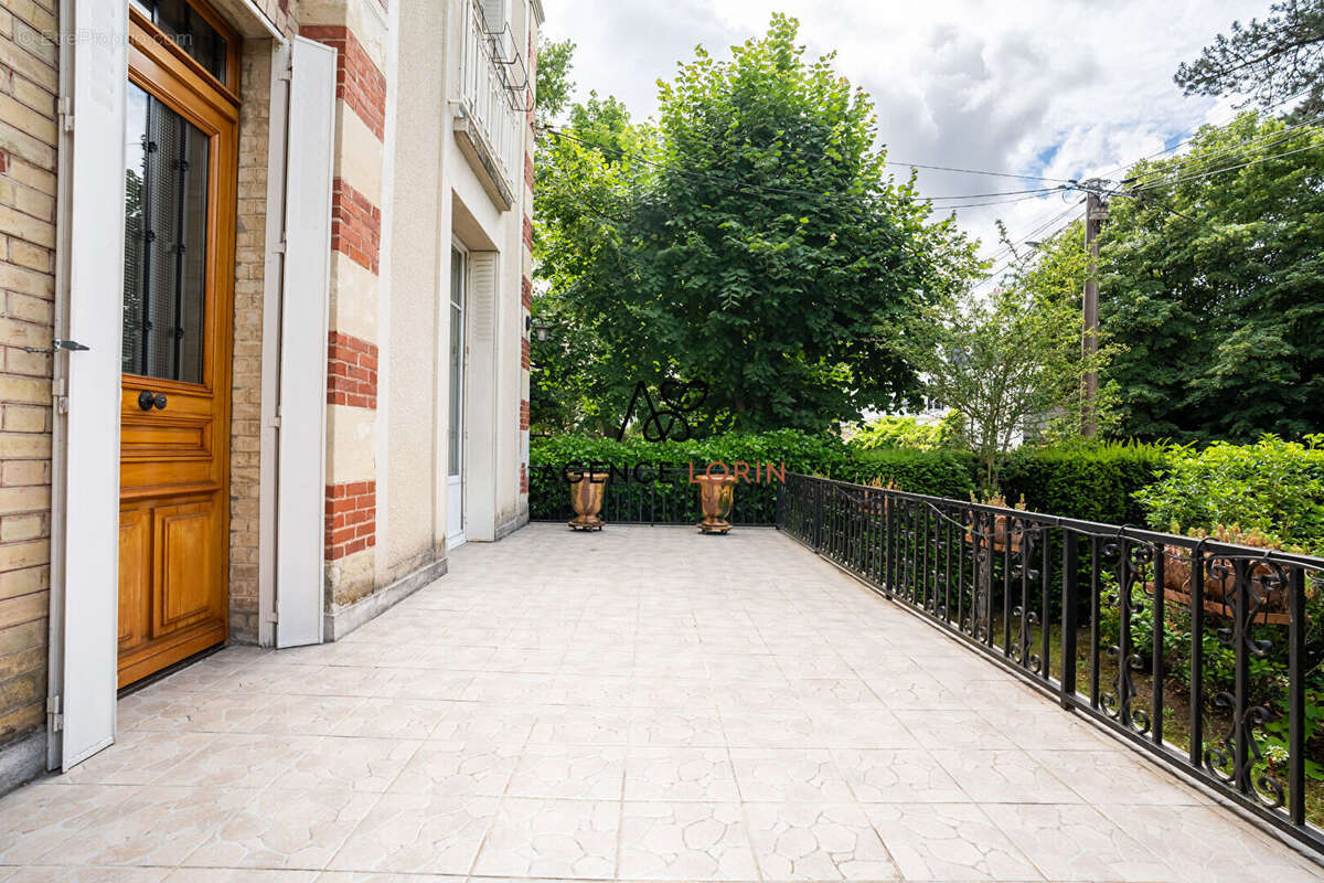 Maison à LE VESINET