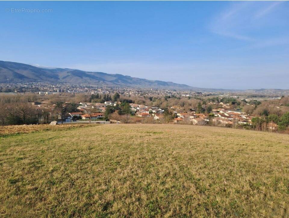 Terrain à PONT-DE-LARN