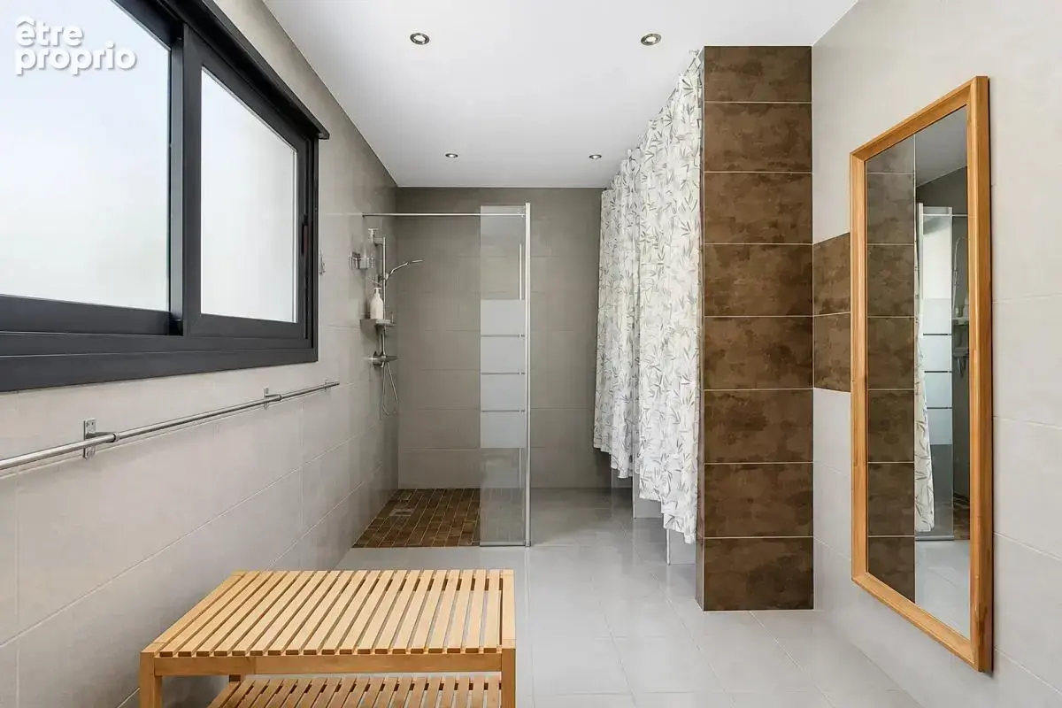 Maison de 9 pièces de 230 m² à Lahonce - photo 7