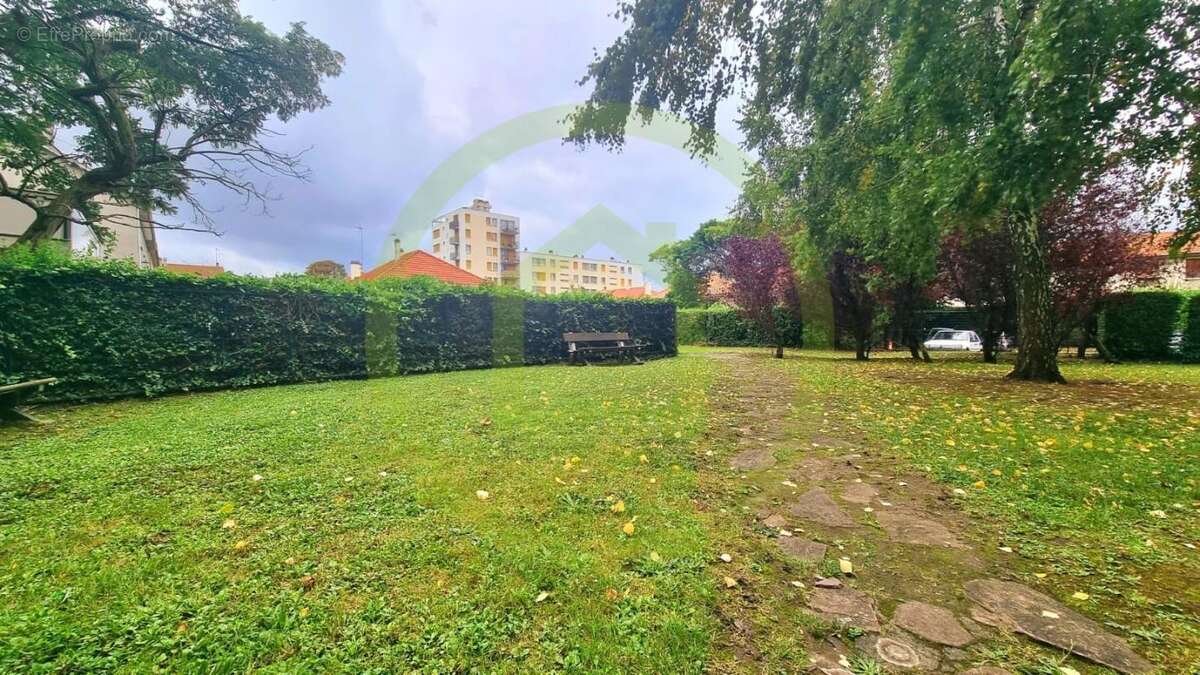 Appartement à SAINT-GRATIEN