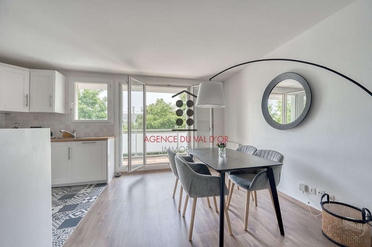 Appartement à SURESNES
