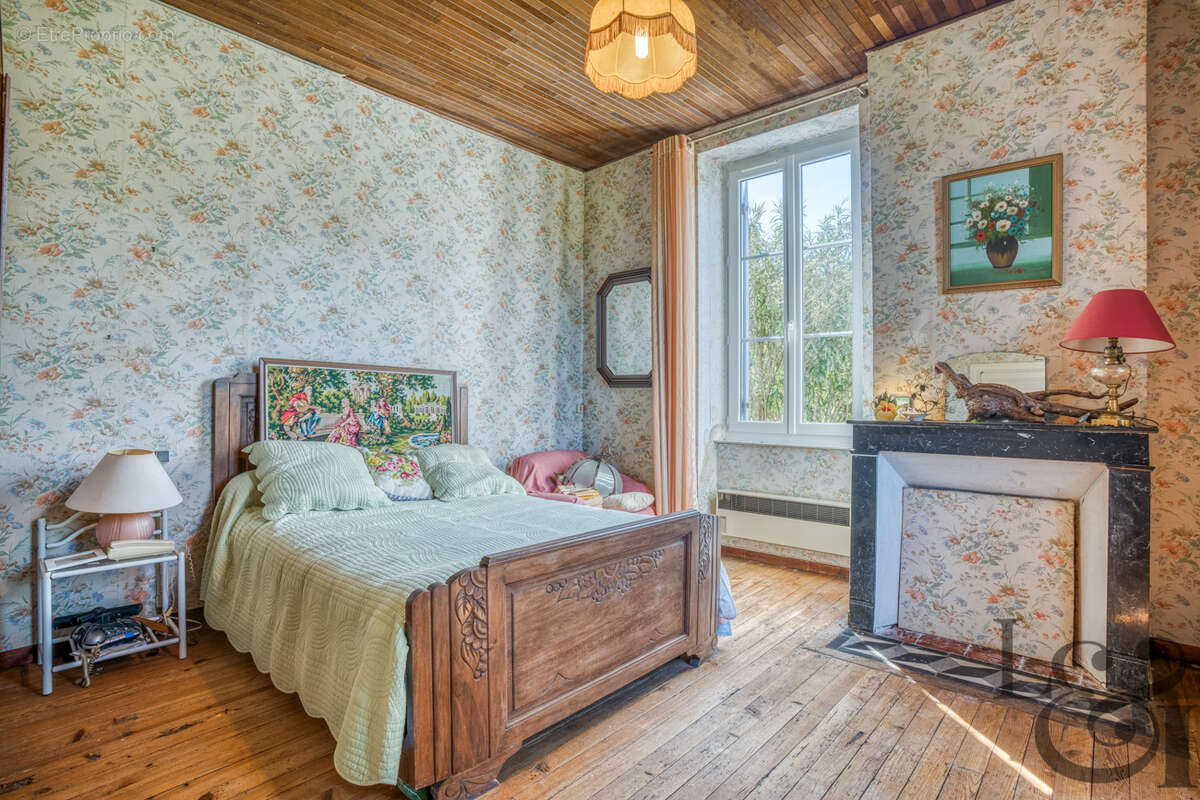 Propriété en pierre à rénover à vendre à Villeneuve-sur-Lot - photo 10