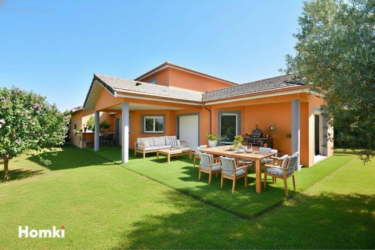 Maison à VILLENEUVE