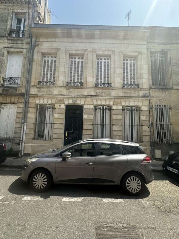 VUE DE L&#039;IMMEUBLE - Maison à BORDEAUX