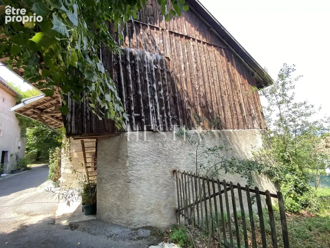 Corps de ferme classé  "bâtiment remarquable"  à rénover - photo 3