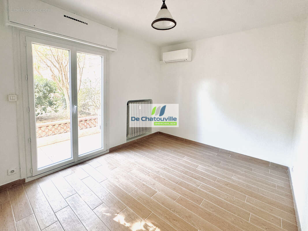 Toulon / claret - rez de jardin - 5 pieces - terrasse - parking - photo 10