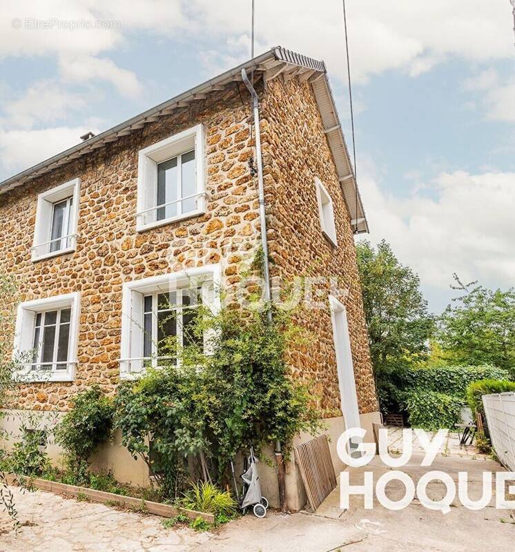 Maison à ATHIS-MONS