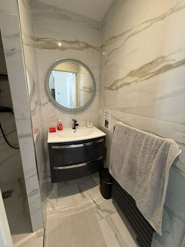 Appartement à MARSEILLE-2E