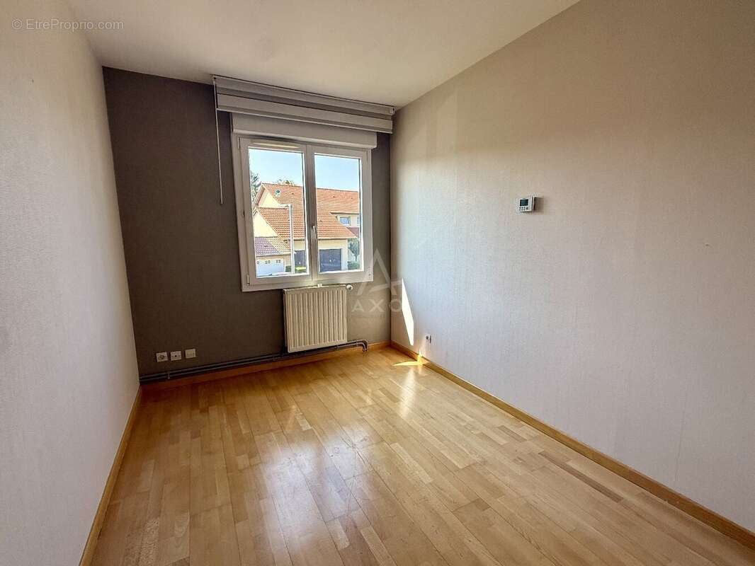 Exclusivité // maison individuelle // 122 m2 // 4 chambres // bureau avec accès indépendant // jardin // garage - photo 7
