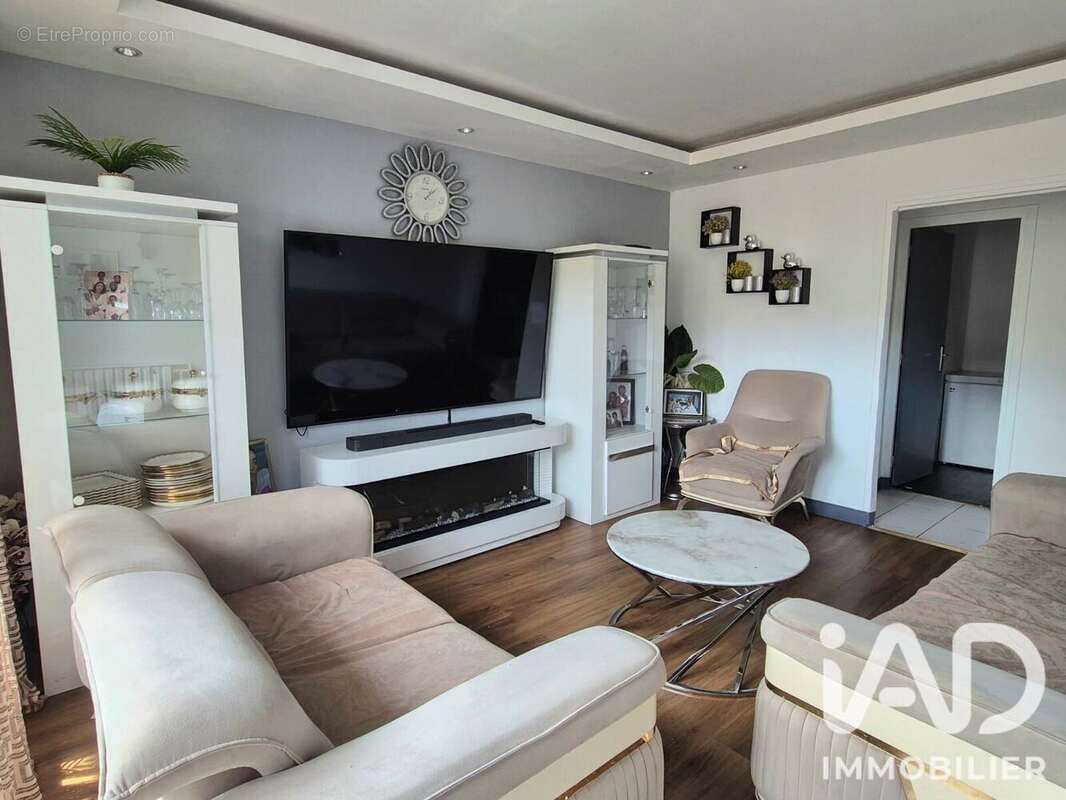 Appartement 71 m² à Villeneuve-Saint-Georges  - photo 6