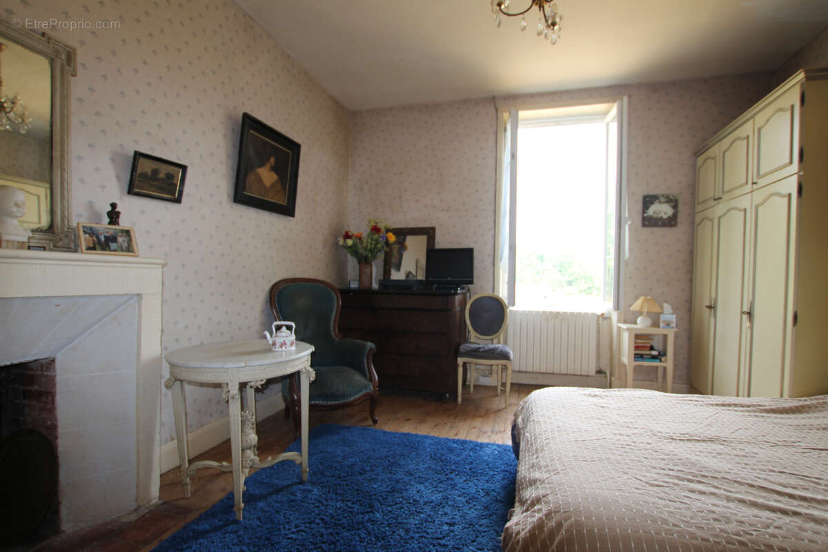Maison à SERBANNES