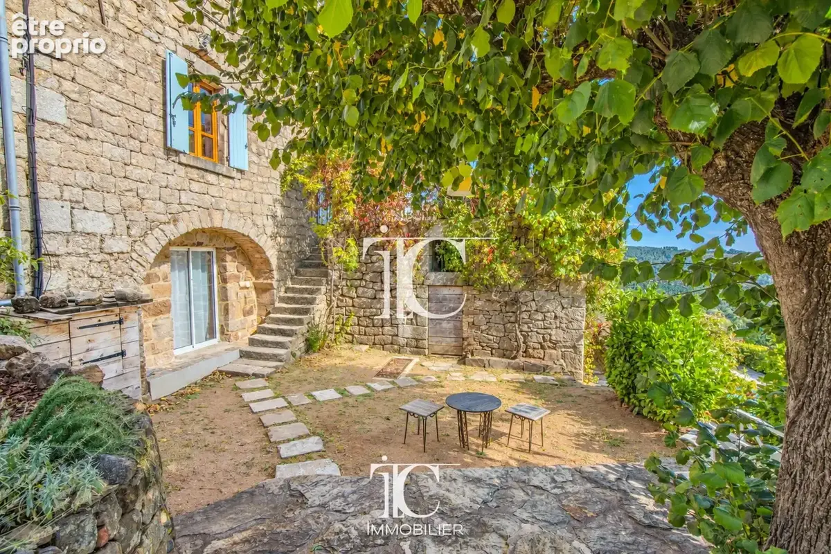 Propriete du xviieme siecle 400m² habitable 4280m² de terrain - photo 14