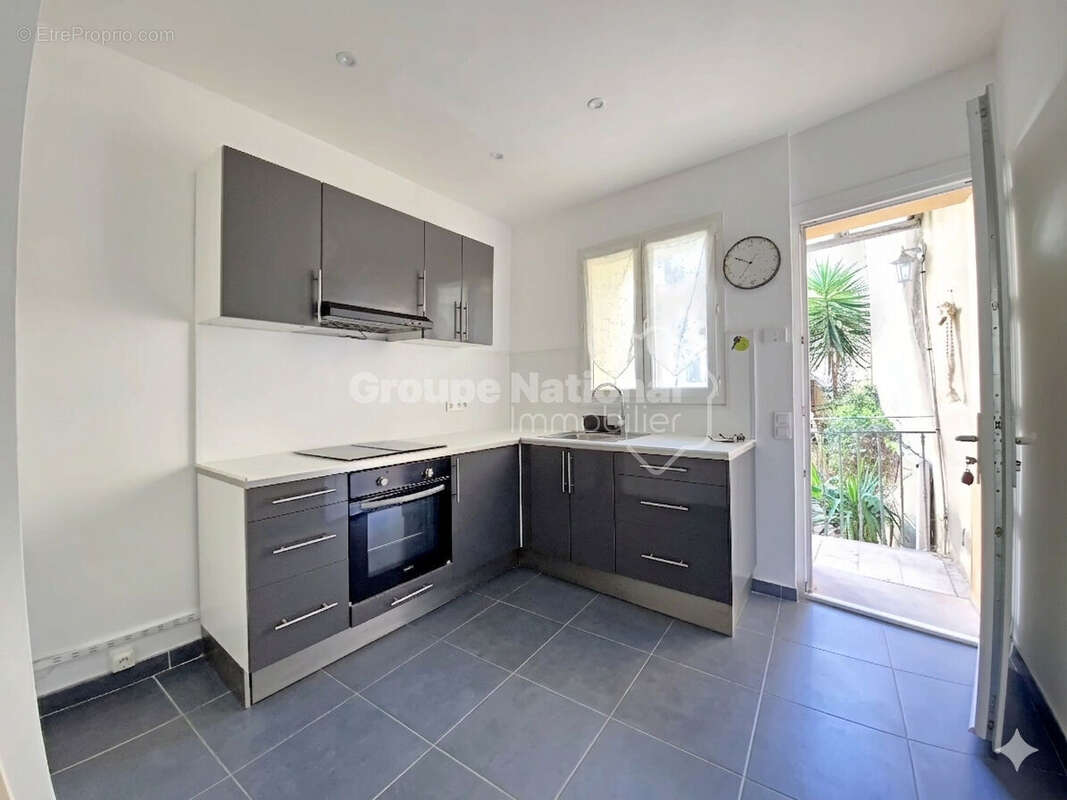 Appartement à LUNEL