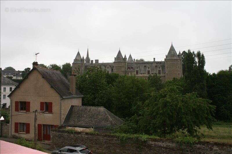 Maison à JOSSELIN