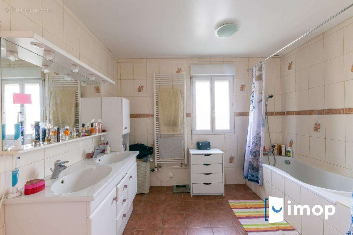 Maison à CHATEAUNEUF-SUR-LOIRE