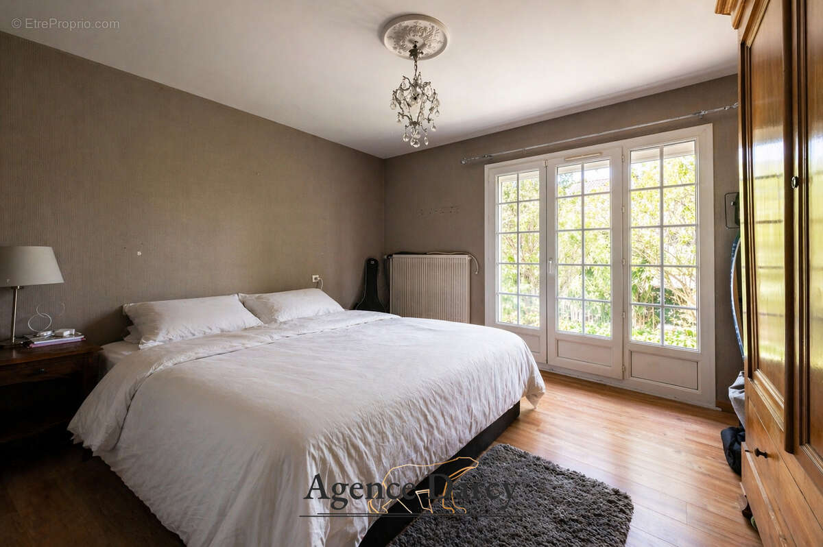 Maison à SAINT-JULIEN