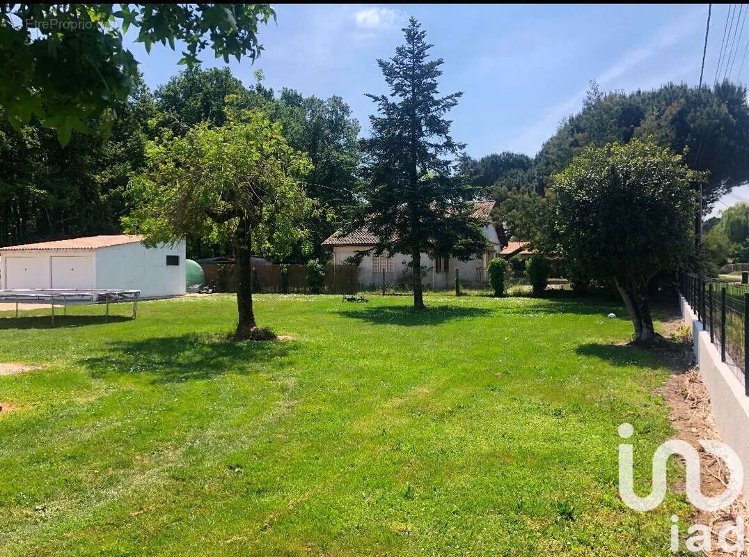 Photo 2 - Terrain à LESPARRE-MEDOC