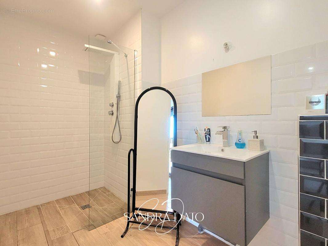 Maison à VILLEMOUSTAUSSOU