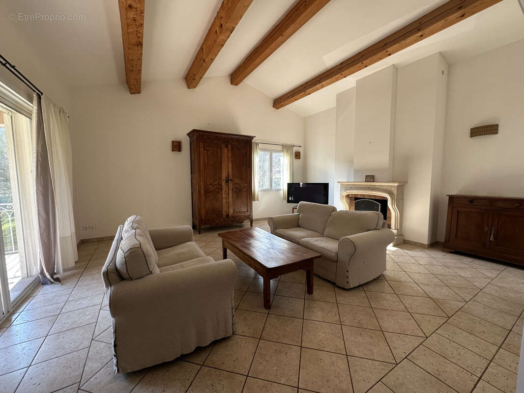 Maison à CUERS