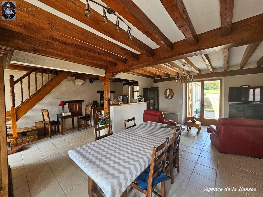 Maison 110 m² à Provins  - photo 6