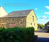 Maison à POUILLE-LES-COTEAUX