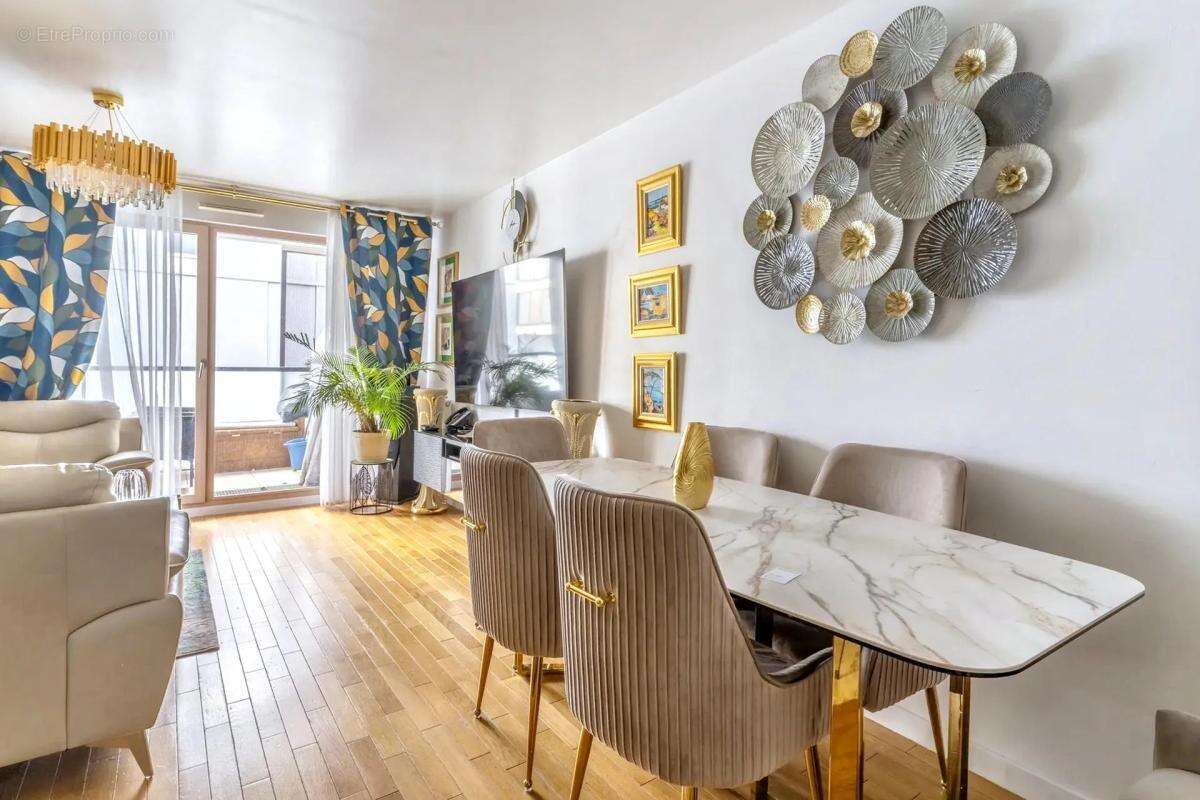 Appartement à COLOMBES