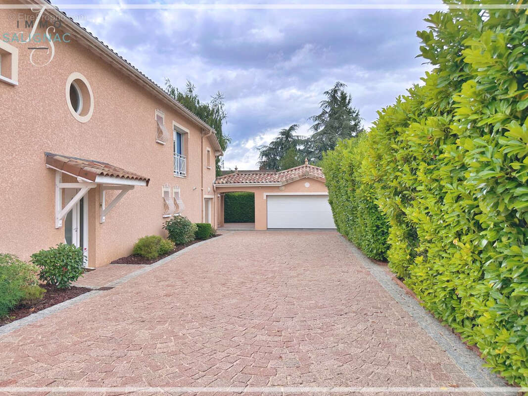 Maison à BOURG-EN-BRESSE