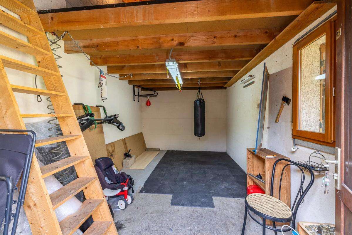 Maison à BRIIS-SOUS-FORGES