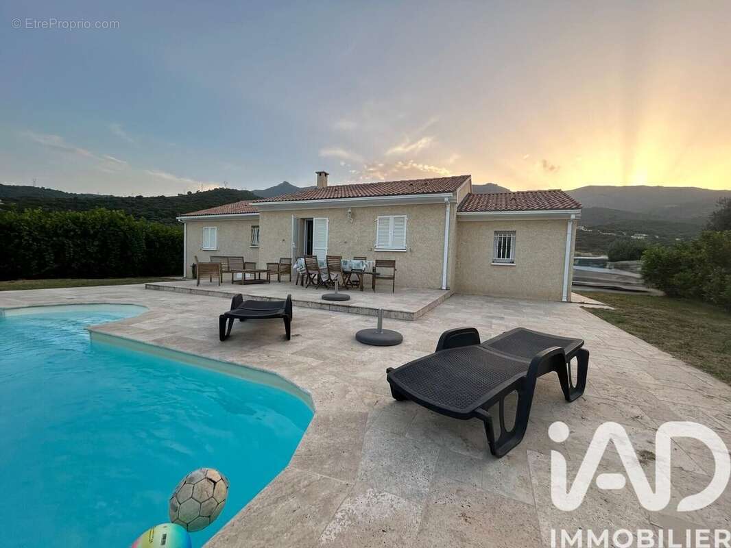 Photo 2 - Maison à BORGO