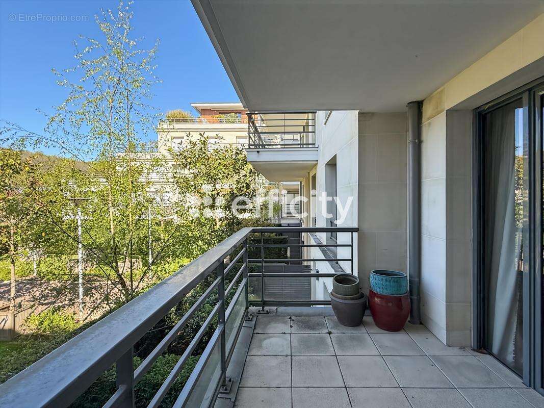Appartement à CHAVILLE