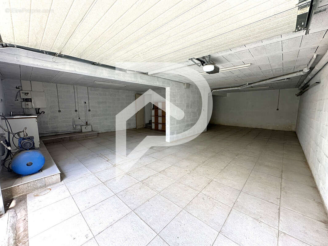 Maison à LA CHAUSSEE-D&#039;IVRY