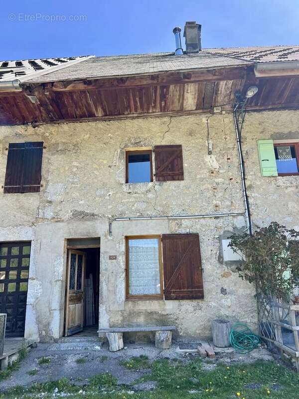 Maison à AILLON-LE-JEUNE
