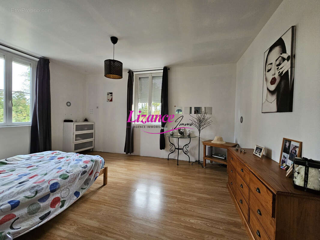 Maison 162 m² à Vaulx-Vraucourt  - photo 2