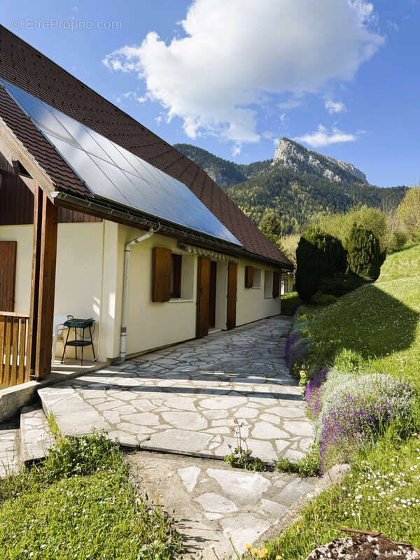 Maison à SAINT-PIERRE-DE-CHARTREUSE