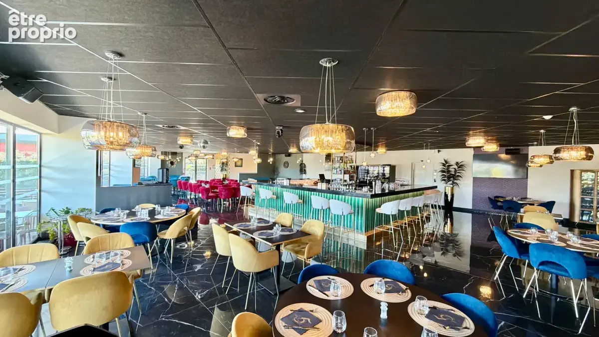 A vendre fonds de commerce restaurant 750 m2 idealement situe dans une zone commerciale avec parking la garde - photo 5
